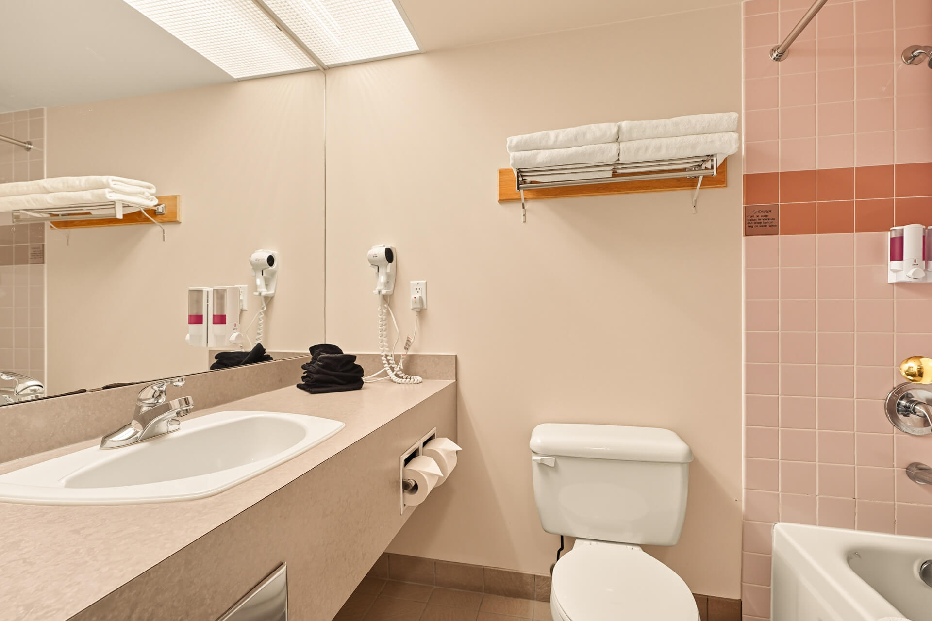 back-balcony-room-hawood-inn (1)