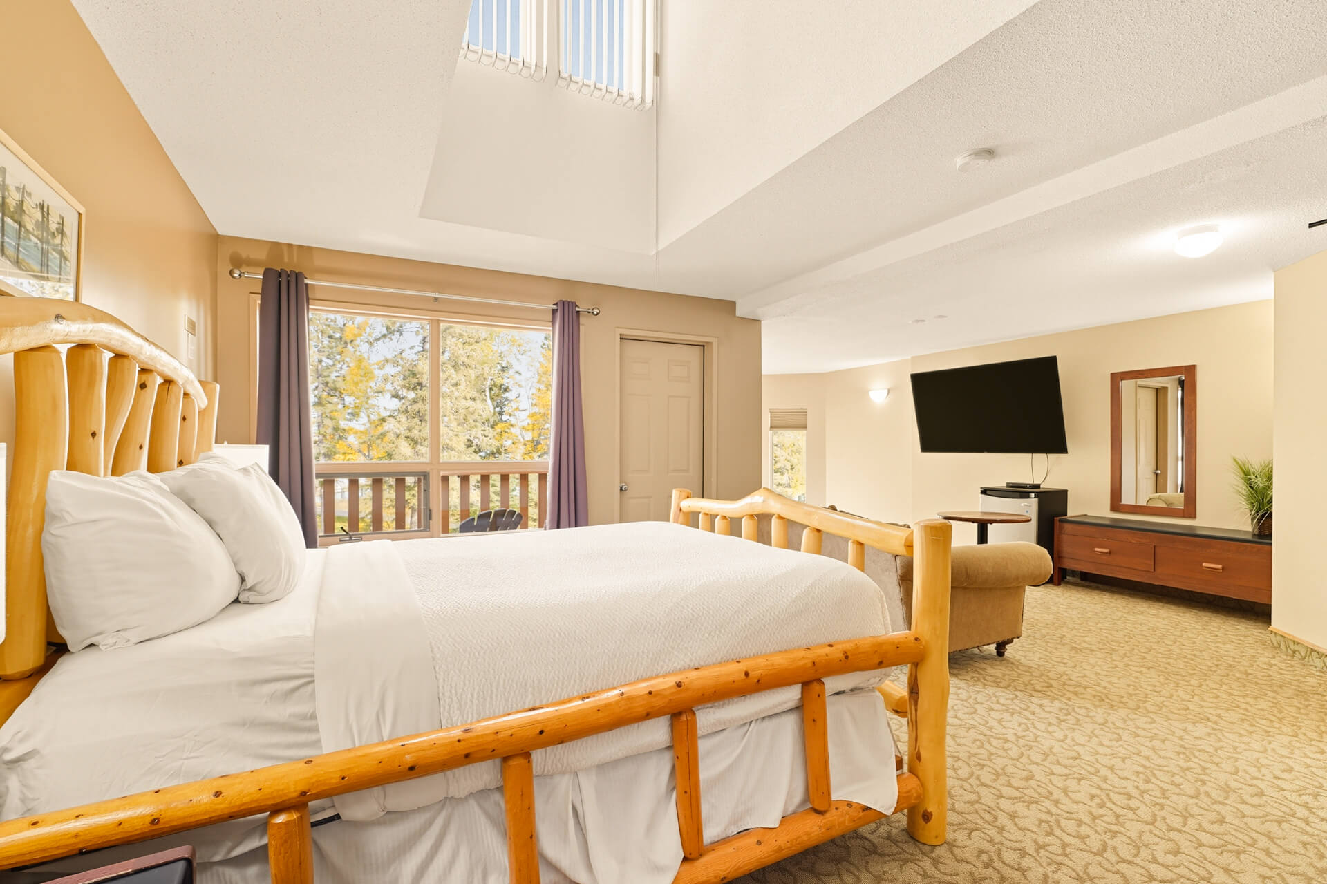 honeymoon-suite-hawood-inn (7)