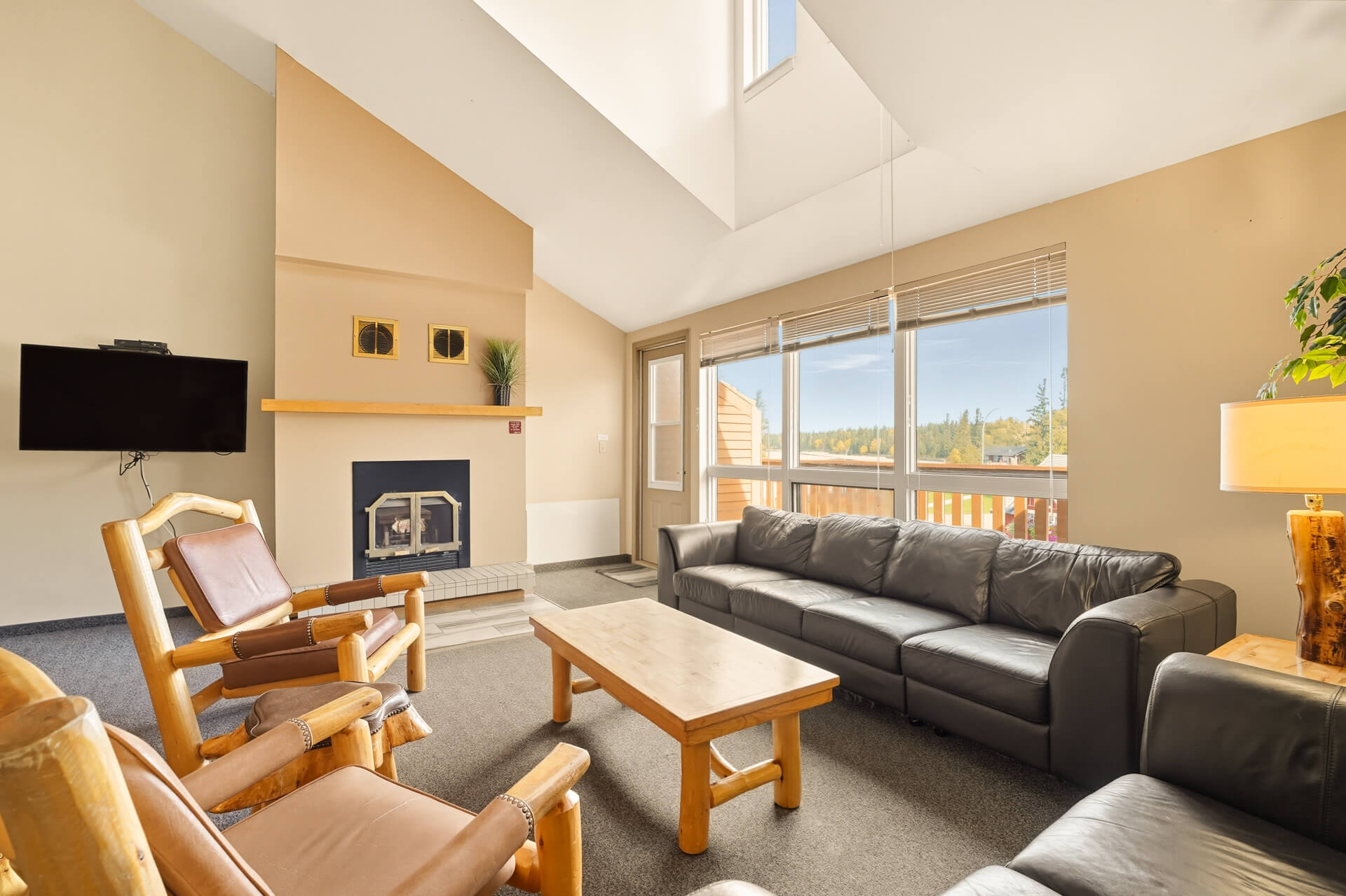 hanging-heart-condo-waskesiu (3)