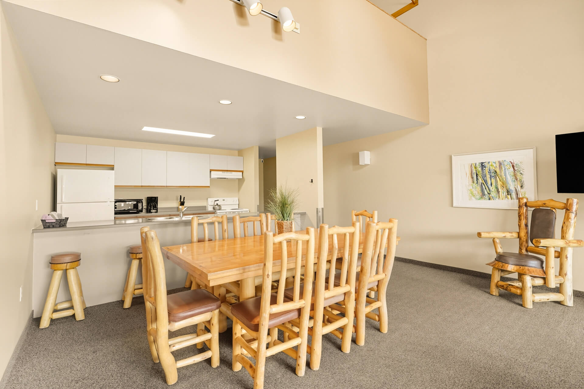 hanging-heart-condo-waskesiu (4)