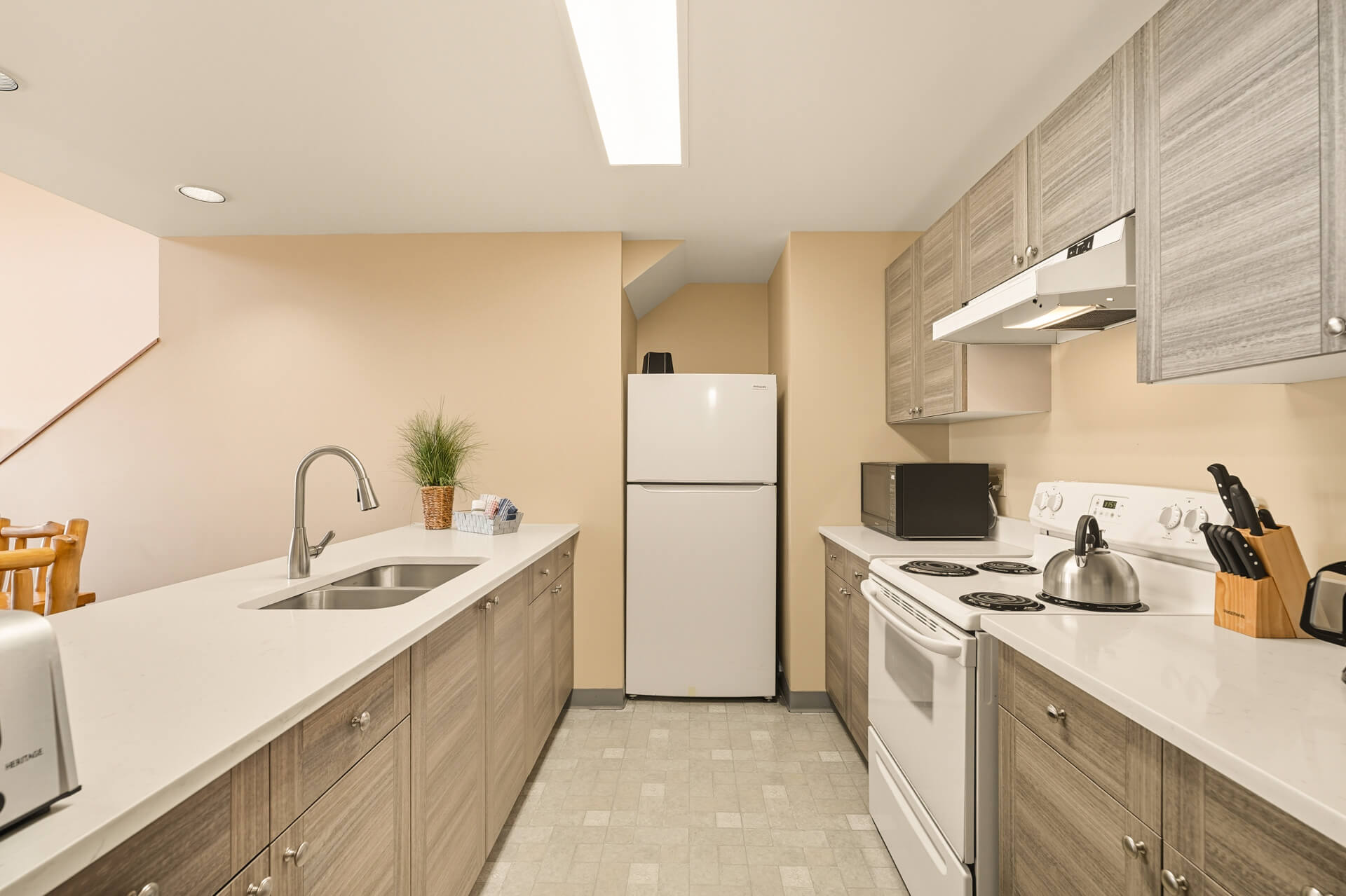 delworth-condo-waskeiu (8)