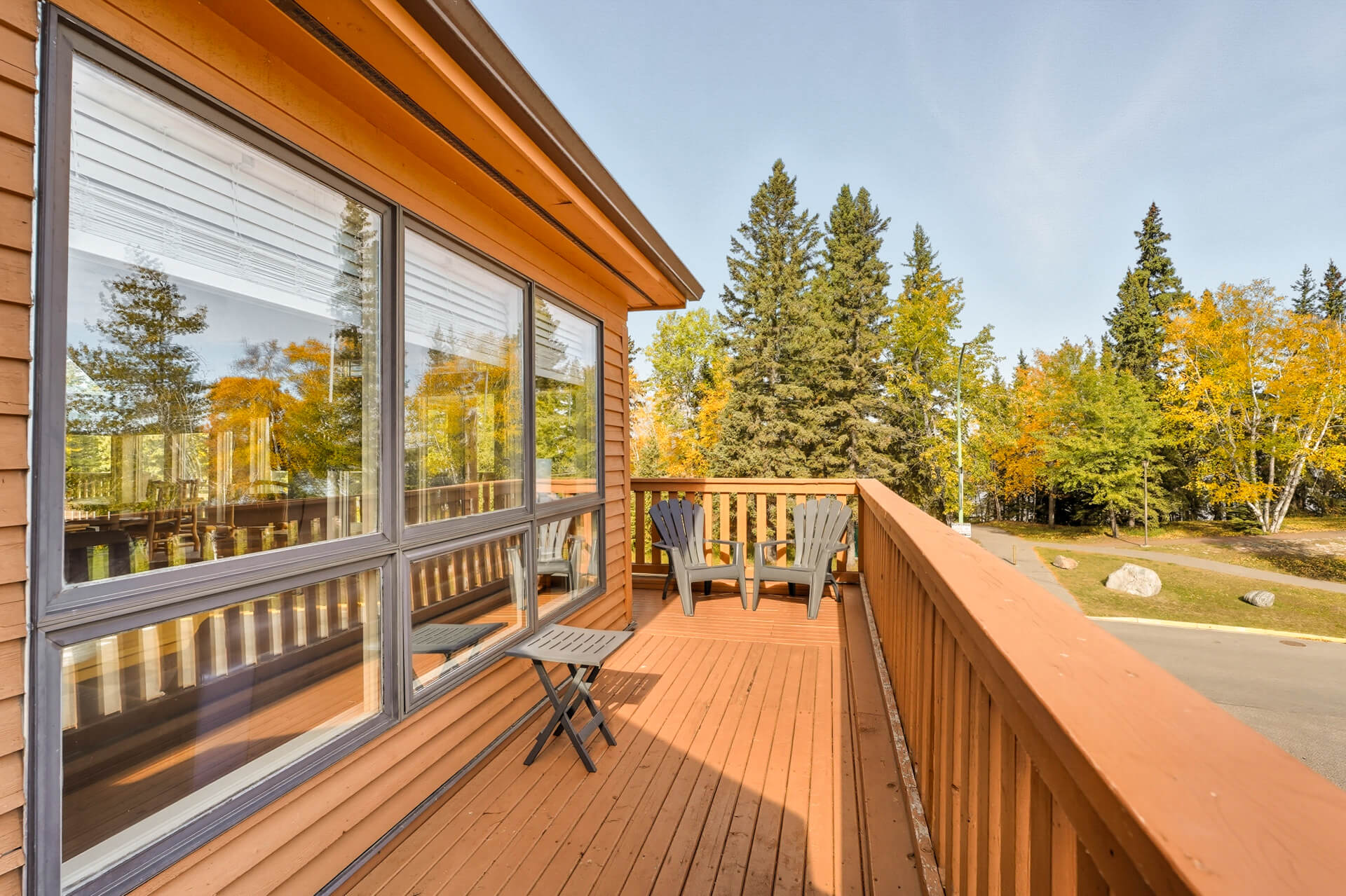 crean-deluxe-condo-waskesiu (15)