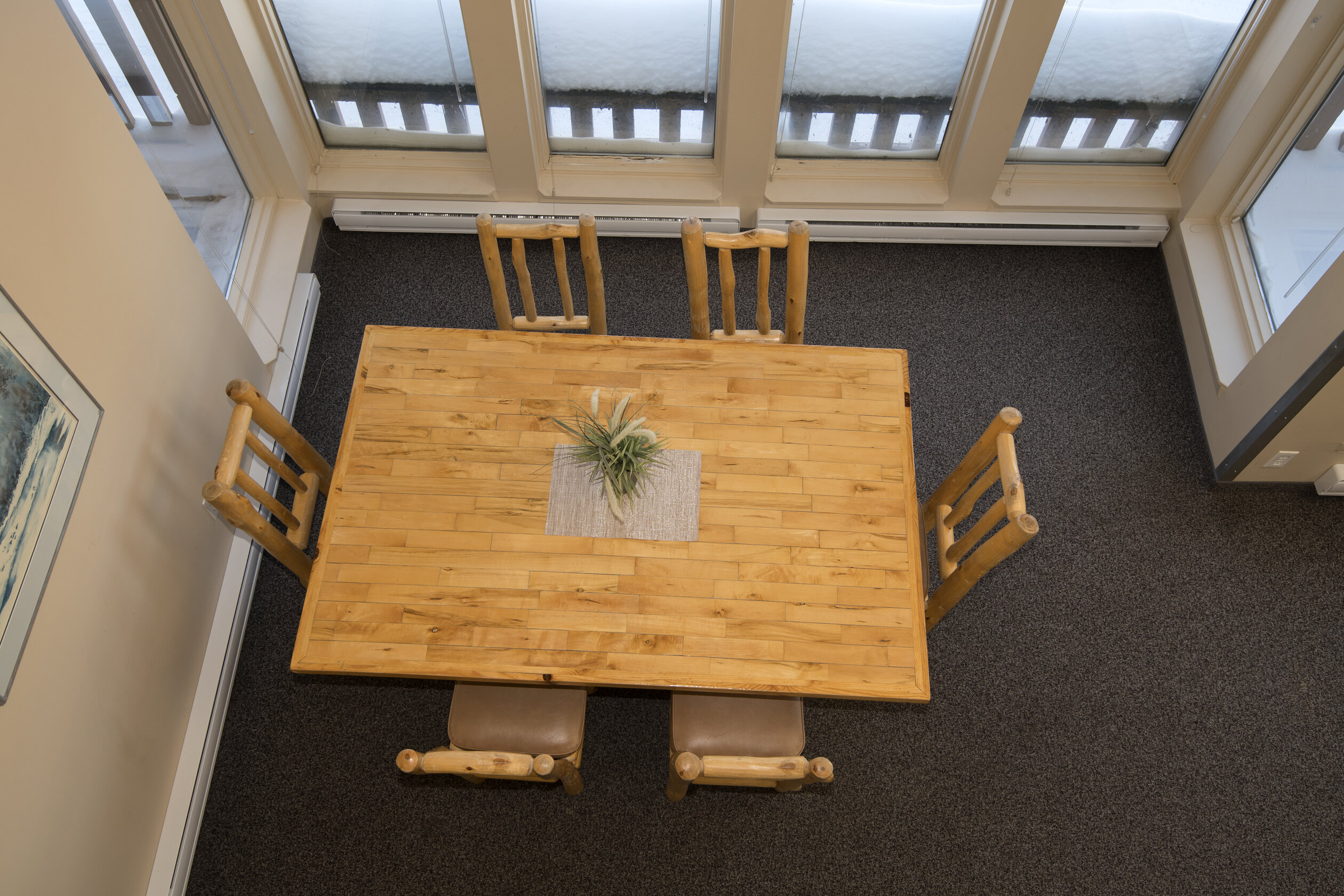 crean-deluxe-condo-waskesiu (7)
